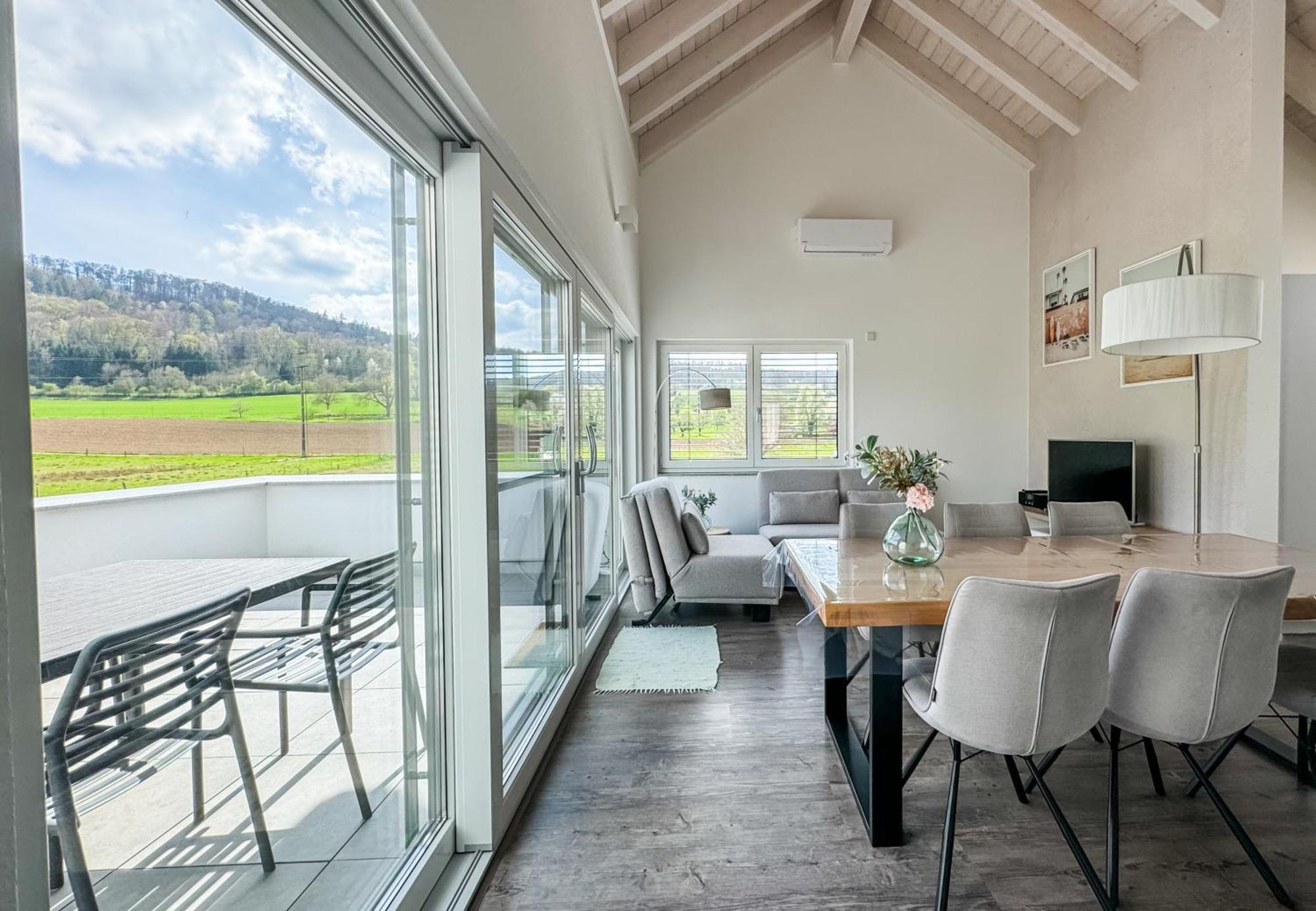 Wunderschoene Helle Wohnung Mit Grosser Dachterrasse Gottmadingen Eksteriør bilde